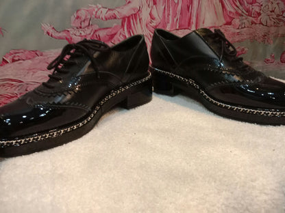 Chanel Black Patent Calfskin CC Brogue Lace-Up Oxford Size 38