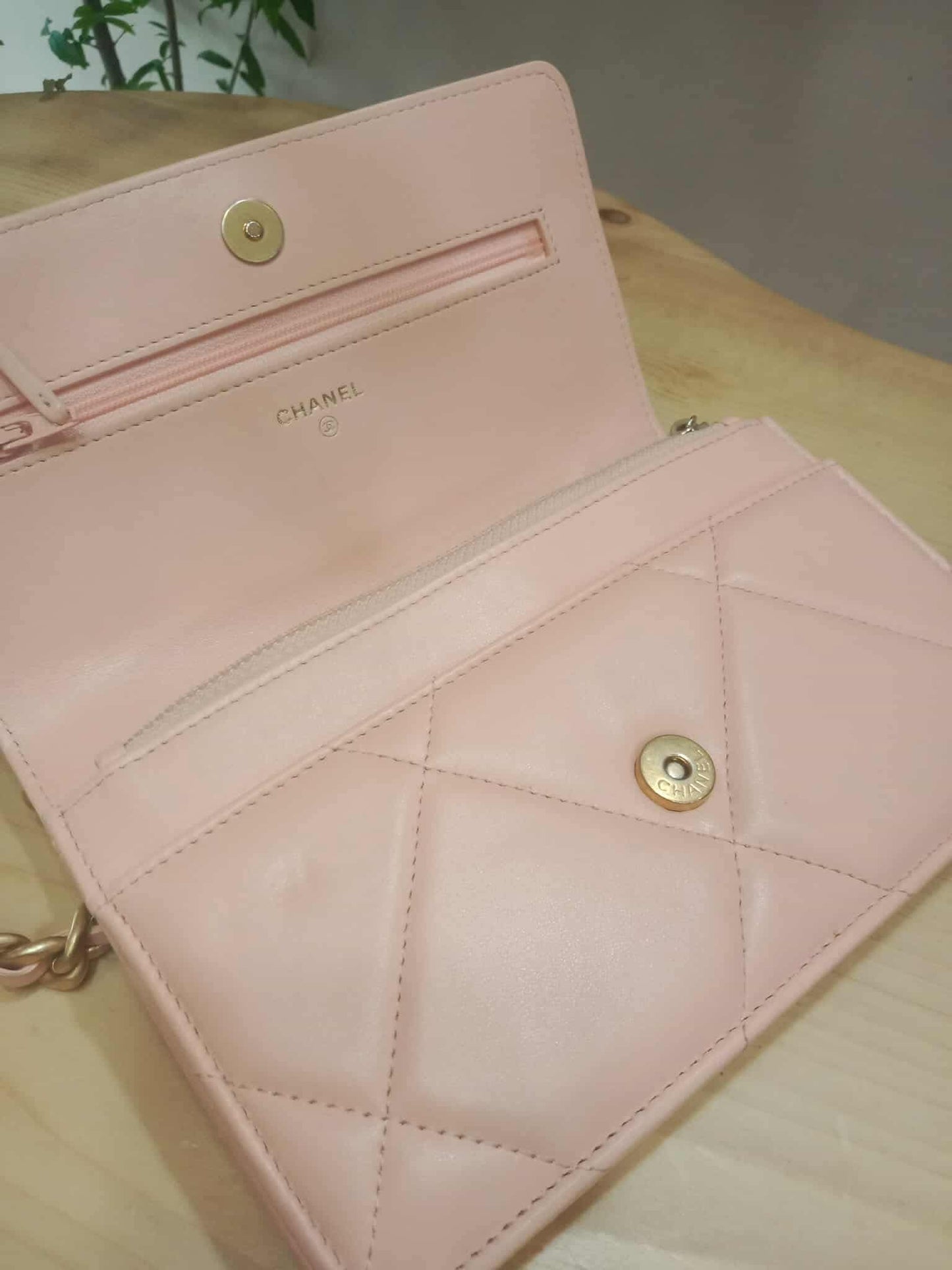 Chanel 19 Wallet on Chain Peach in Quilted Lambskin Microchipped