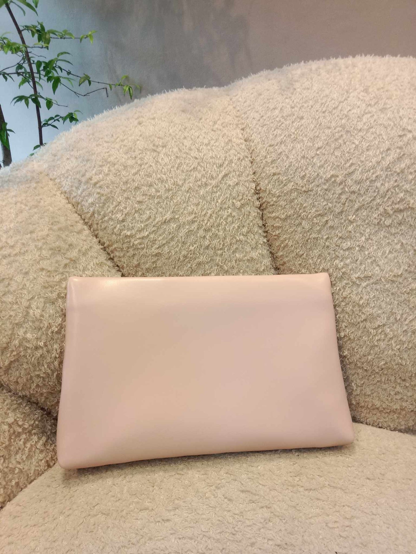 Dior Logo Beads Cosmetic Novelty Pouch Light Pink