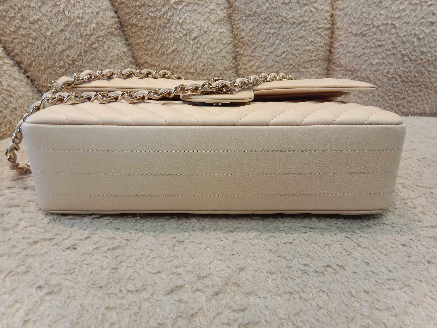 Chanel Timeless Classic Chevron Medium Beige Series 31