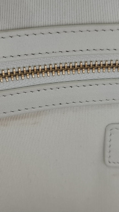 Chanel OCase Croc Embossed White Series 28