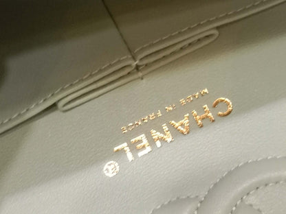Chanel 24C Timeless Classic Double Flap Caviar Green Caviar Microchipped