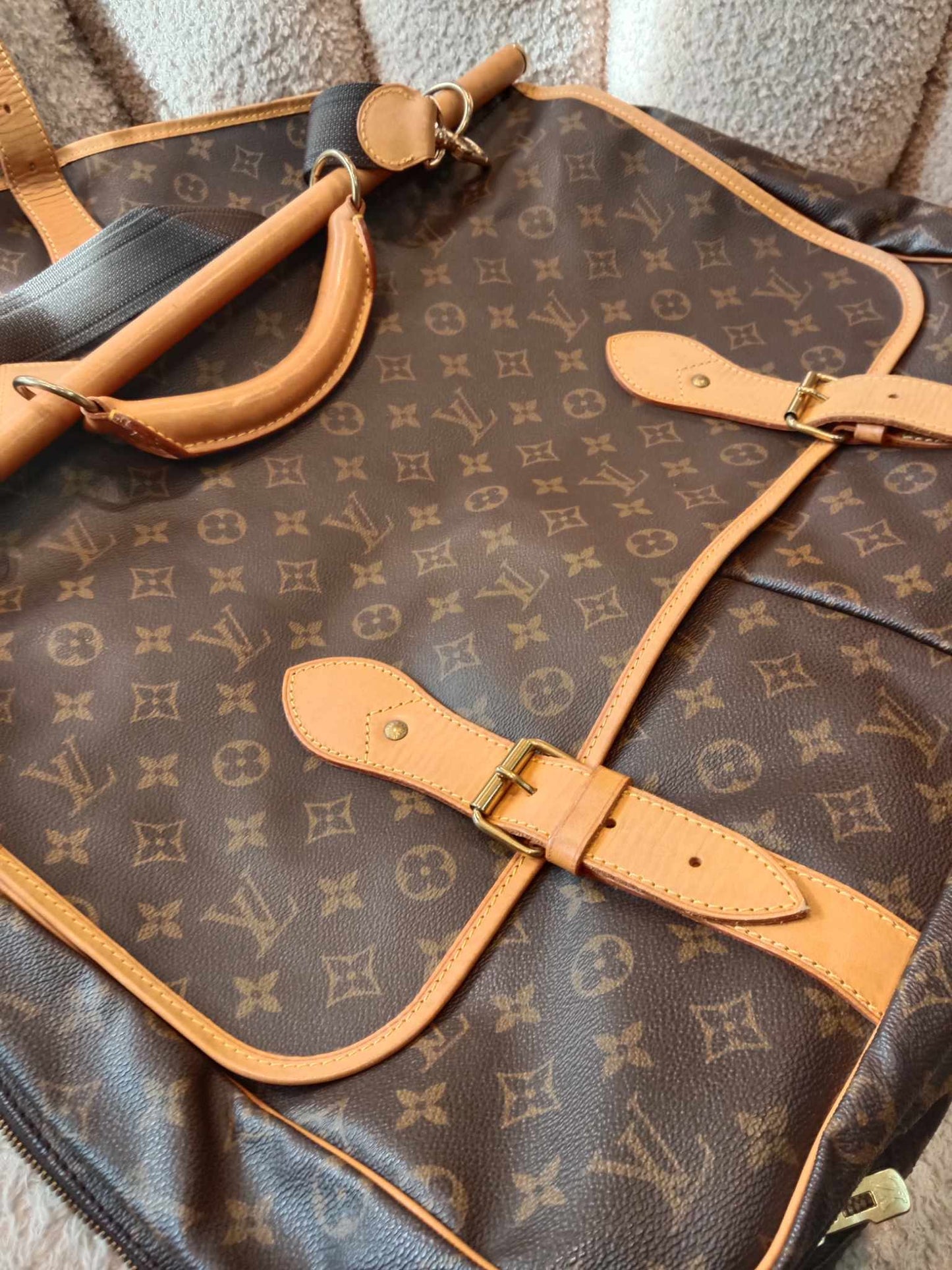 Louis Vuitton Monogram Canvas Sac Chasse 2-Way Handbag