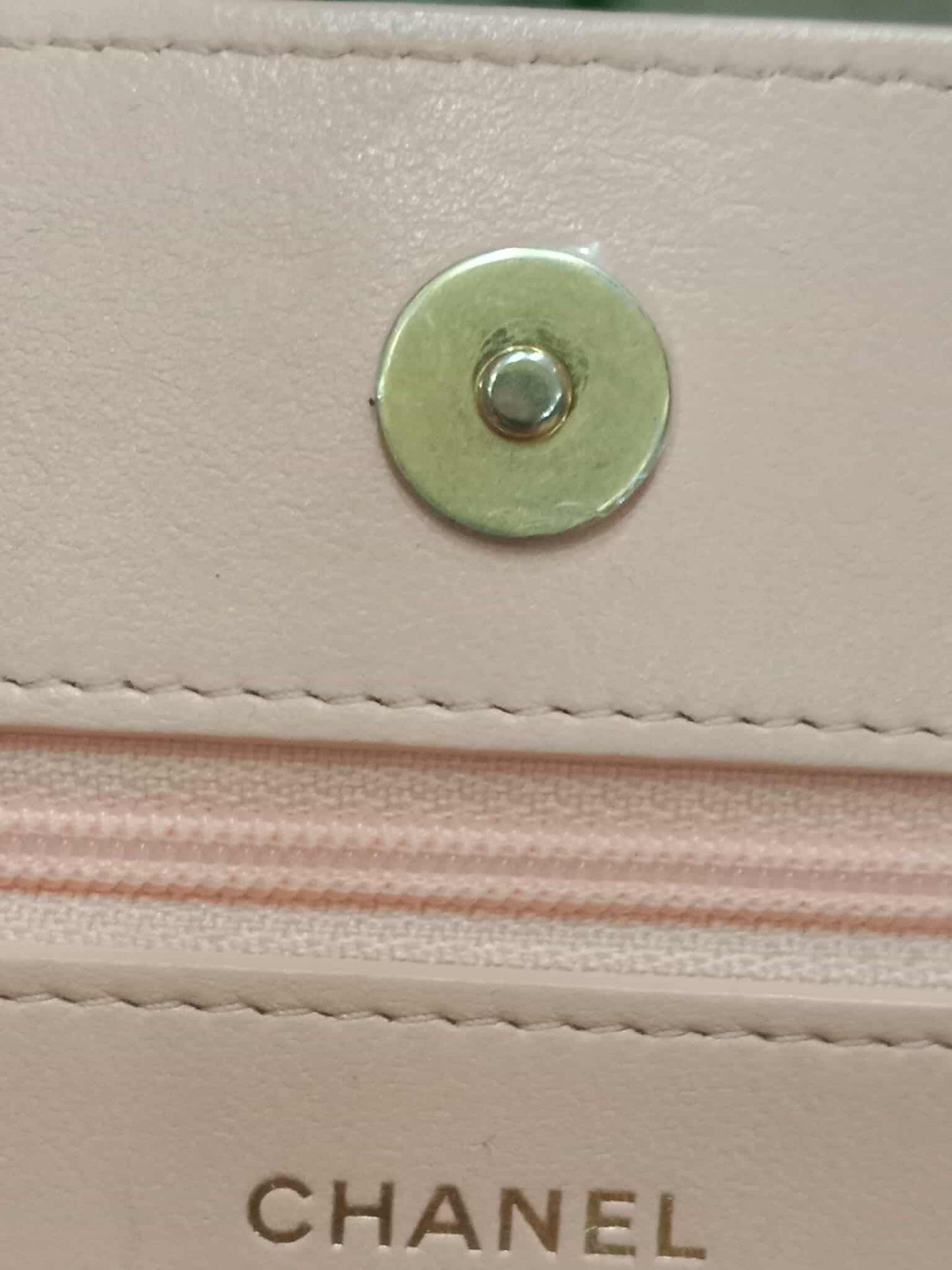 Chanel 19 Wallet on Chain Peach in Quilted Lambskin Microchipped