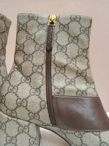 Gucci Blondie GG Supreme ankle Boots GG Medallion Size 26