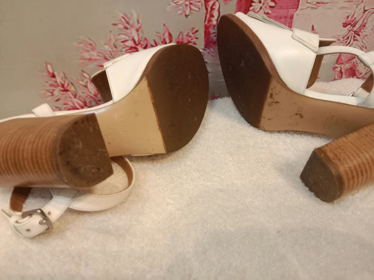 Hermes Alesia Kelly Buckle Sandals Size 37