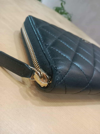 Chanel Quilted Leather Zip-Around Lambskin Wallet Series 22