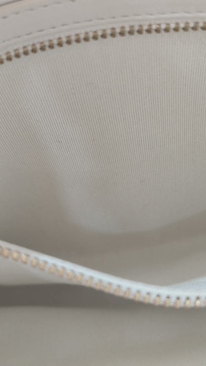 Chanel OCase Croc Embossed White Series 28