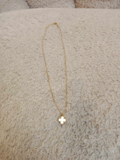 Van Cleef & Arpels Sweet Alhambra White Mother of Pearl 18K Gold Necklace