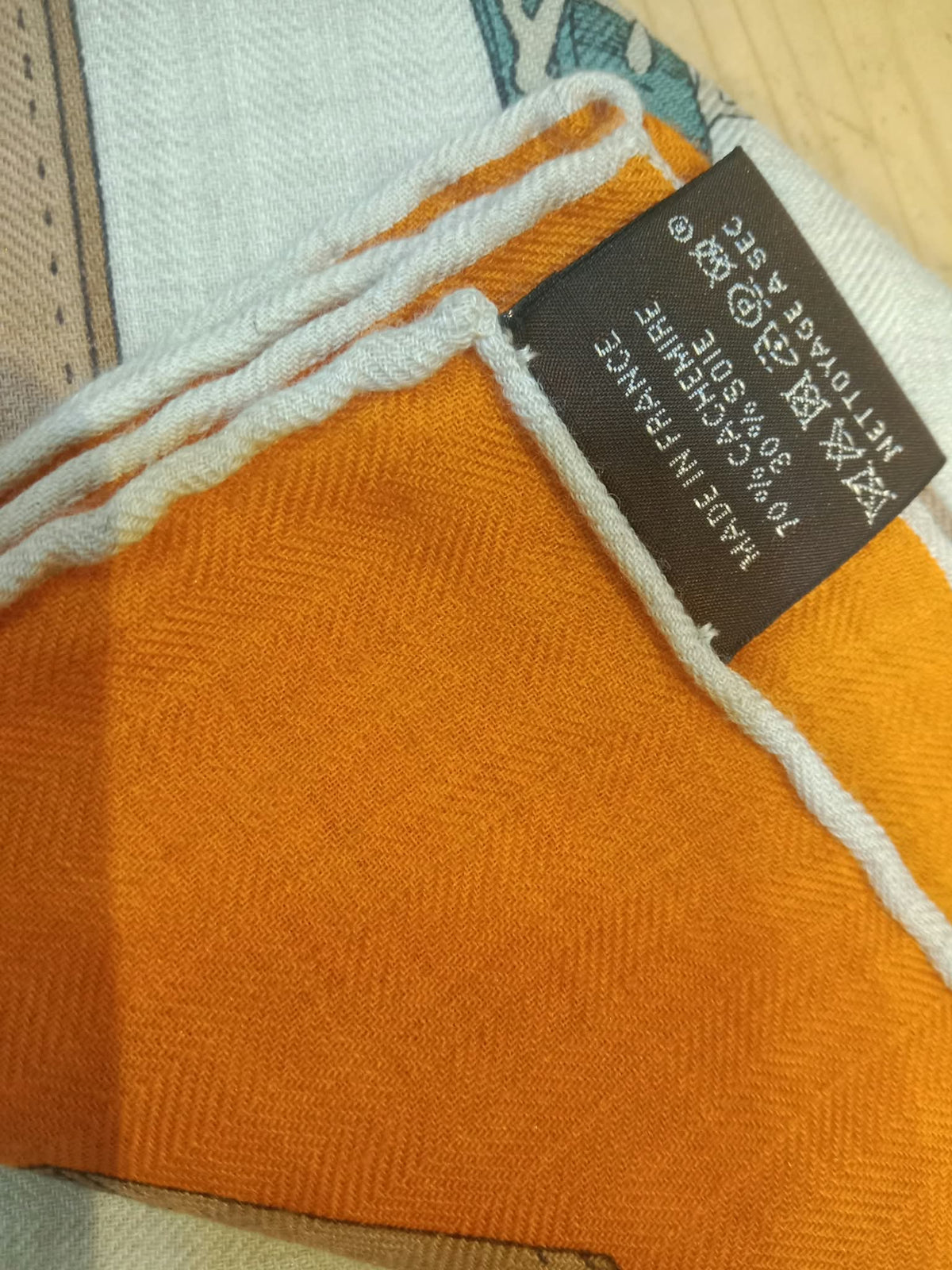 Hermes Chevaux Dechaines Shawl 140 cm