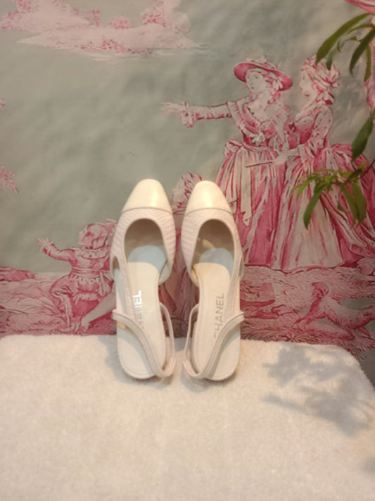 Chanel Cream Slingback Pumps size 36.5
