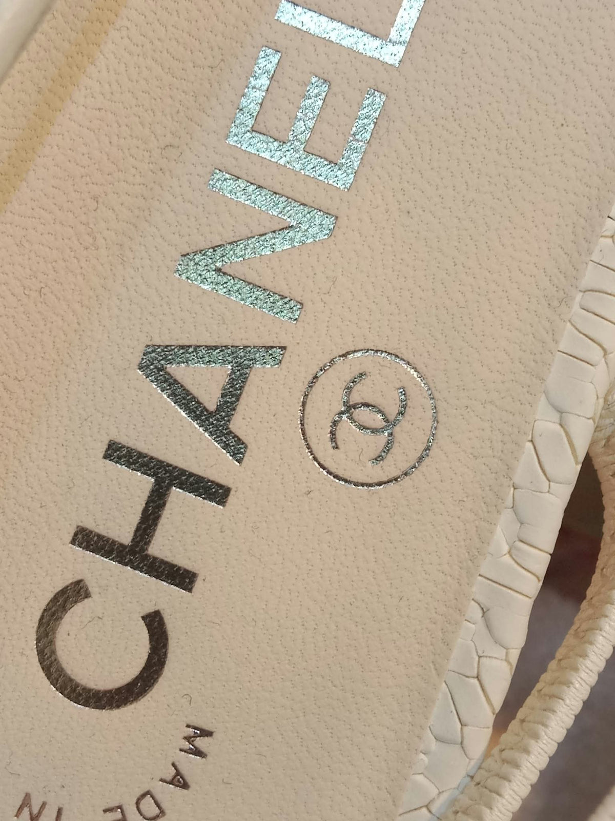Chanel White and Beige Slingback Flat Shoes Size 36.5