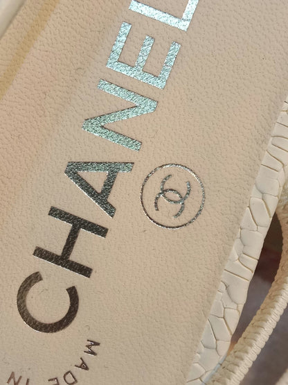 Chanel White and Beige Slingback Flat Shoes Size 36.5