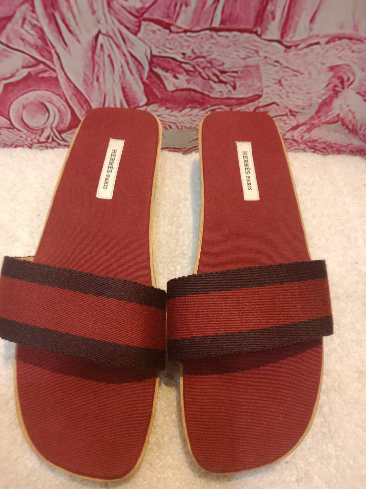 Hermes "Fourre-Tout" Wooden Canvas Burgundy/Red Sandals Size 37
