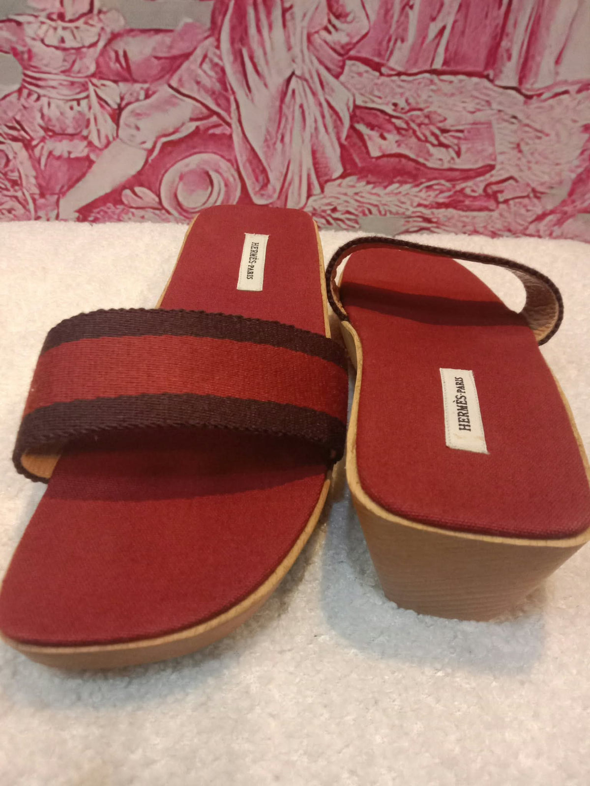 Hermes "Fourre-Tout" Wooden Canvas Burgundy/Red Sandals Size 37