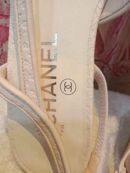 Chanel Cream Slingback Pumps size 36.5