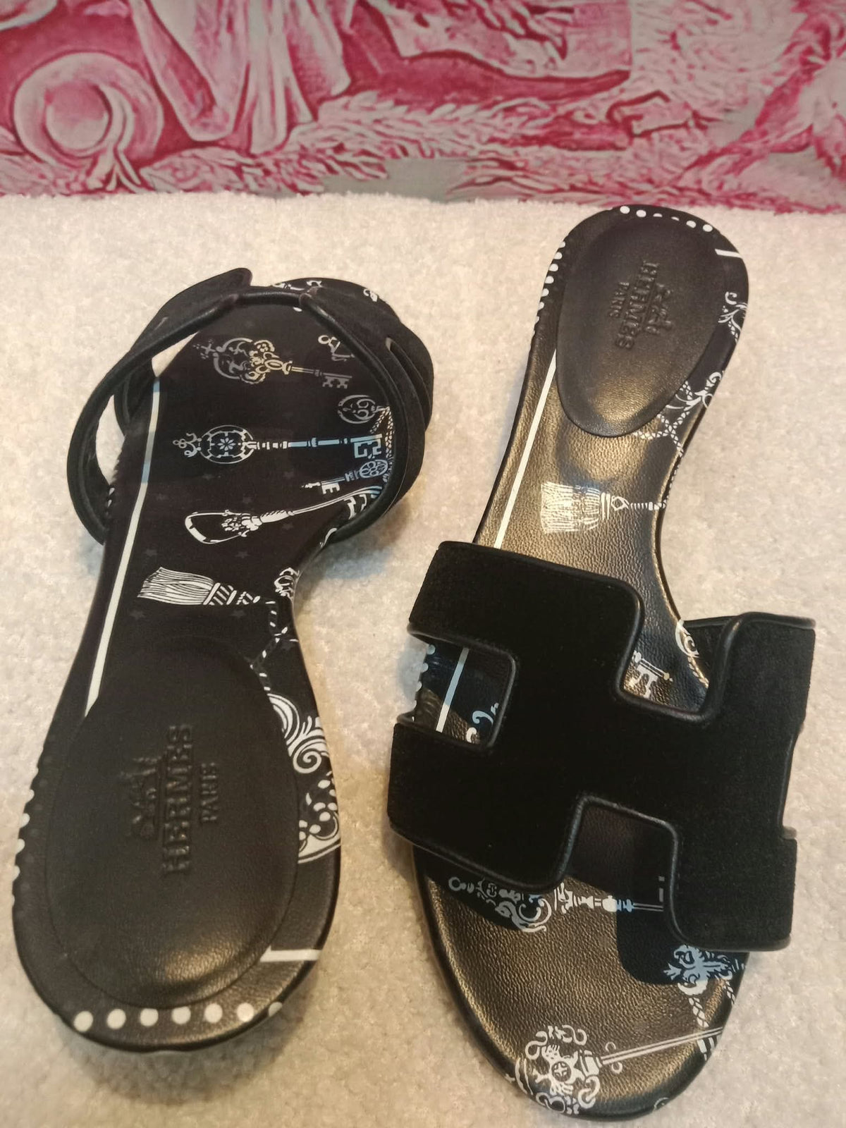 Hermes Oasis Slide Sandals Black Velvet Size 35