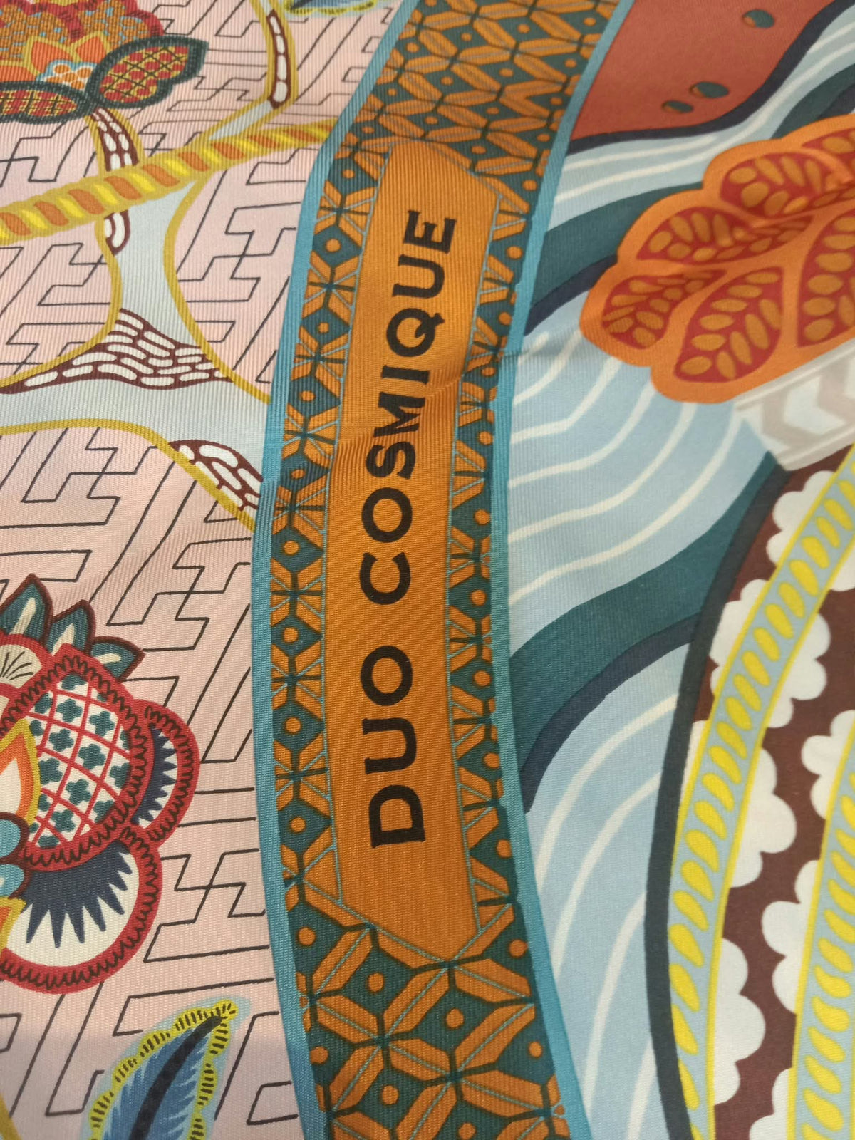 Hermes "Duo Cosmique" Carre 90 Silk Scarf