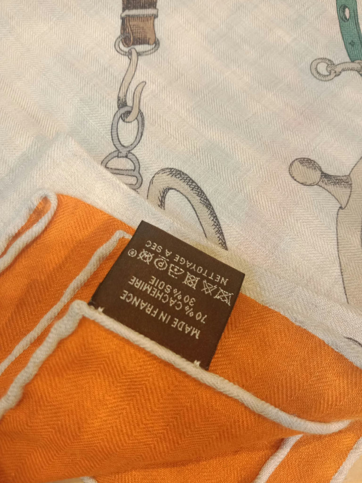 Hermes Chevaux Dechaines Shawl 140 cm