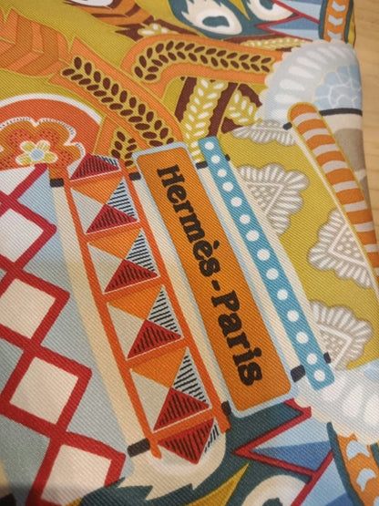 Hermes "Duo Cosmique" Carre 90 Silk Scarf