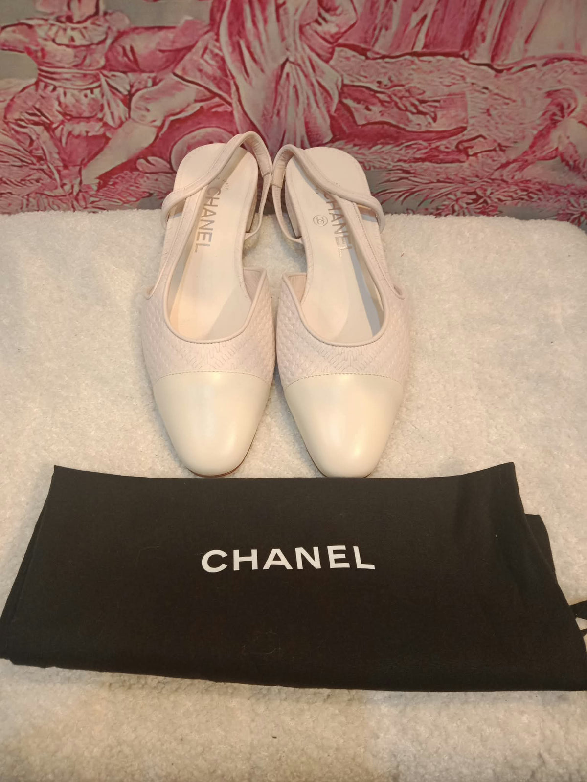 Chanel Cream Slingback Pumps size 36.5