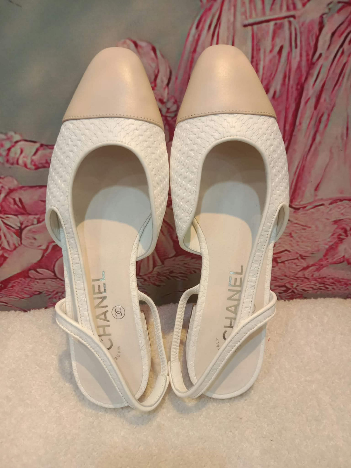 Chanel White and Beige Slingback Flat Shoes Size 36.5
