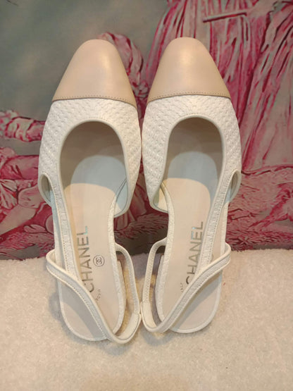 Chanel White and Beige Slingback Flat Shoes Size 36.5