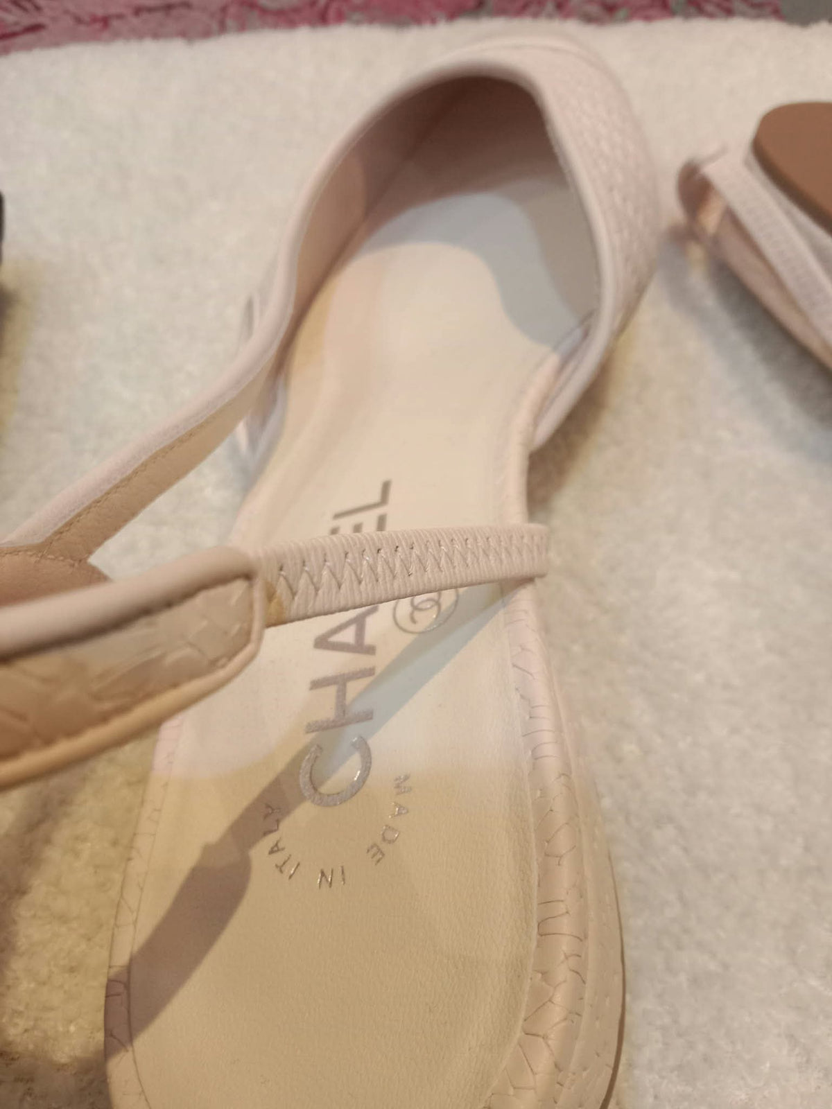 Chanel Cream Slingback Pumps size 36.5