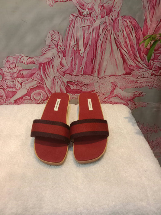 Hermes "Fourre-Tout" Wooden Canvas Burgundy/Red Sandals Size 37