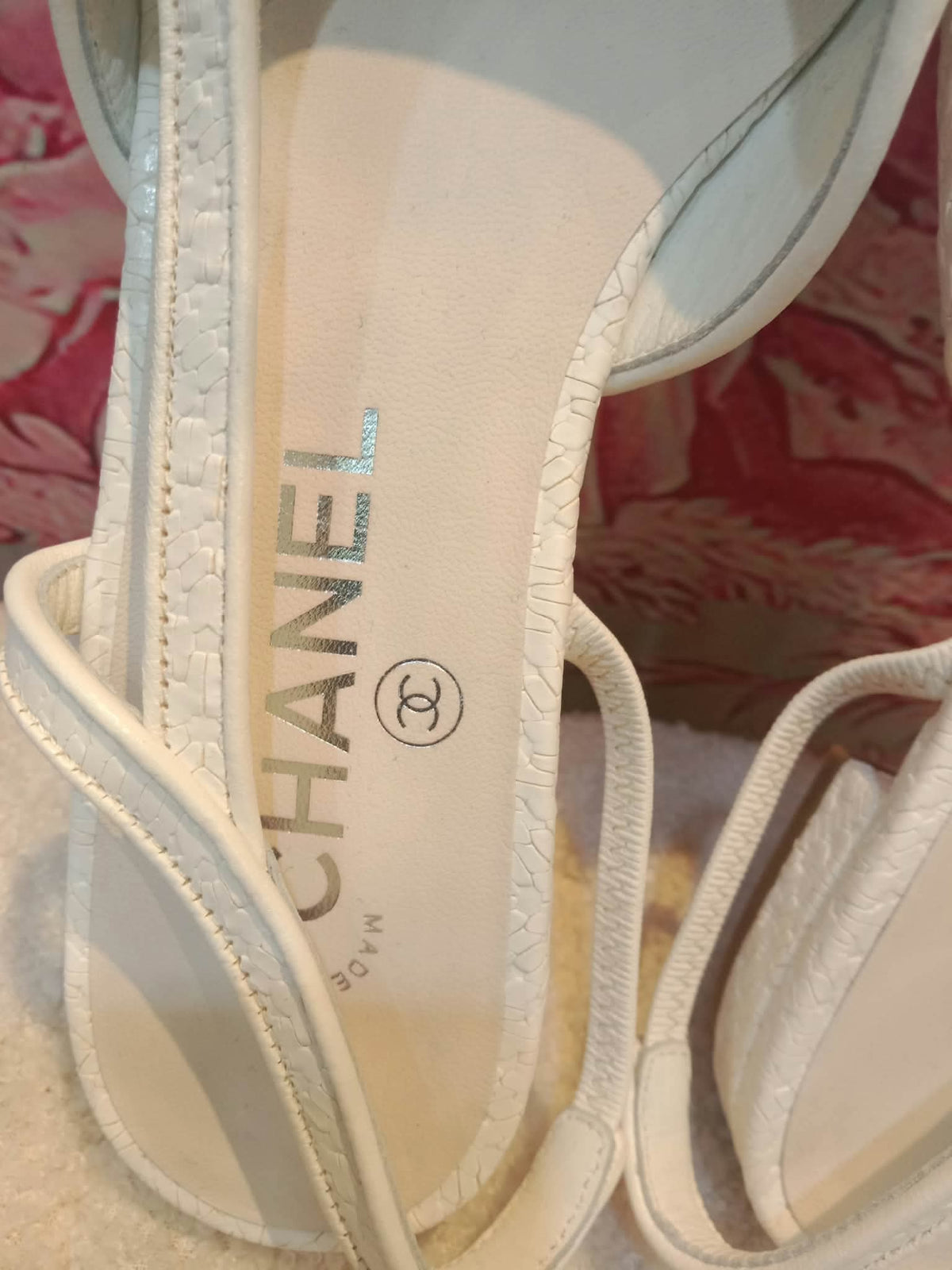 Chanel White and Beige Slingback Flat Shoes Size 36.5