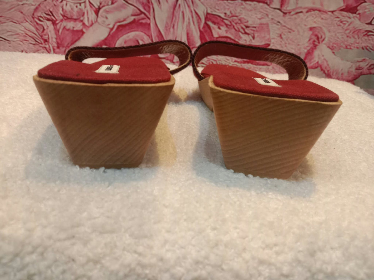 Hermes "Fourre-Tout" Wooden Canvas Burgundy/Red Sandals Size 37
