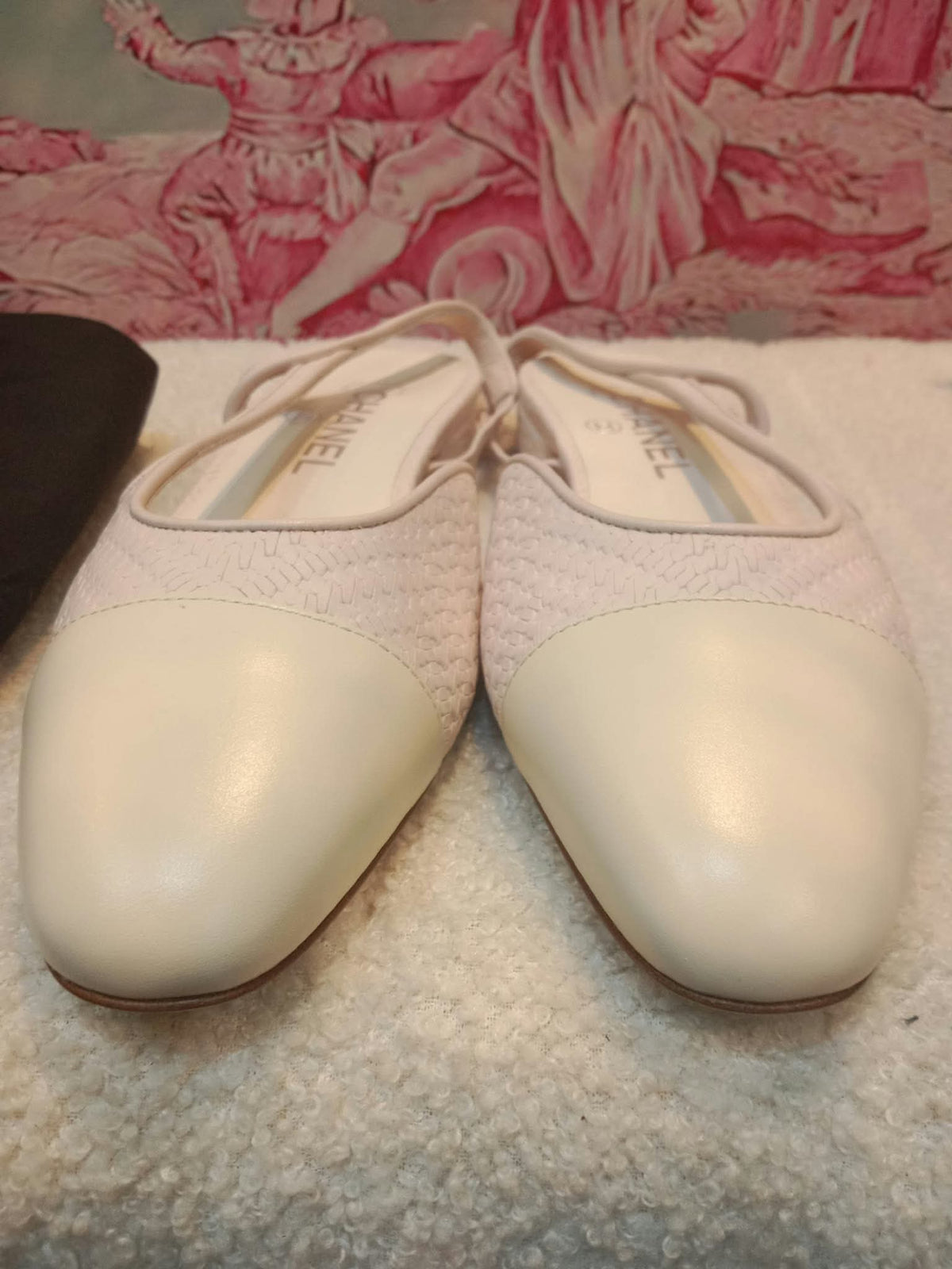 Chanel Cream Slingback Pumps size 36.5