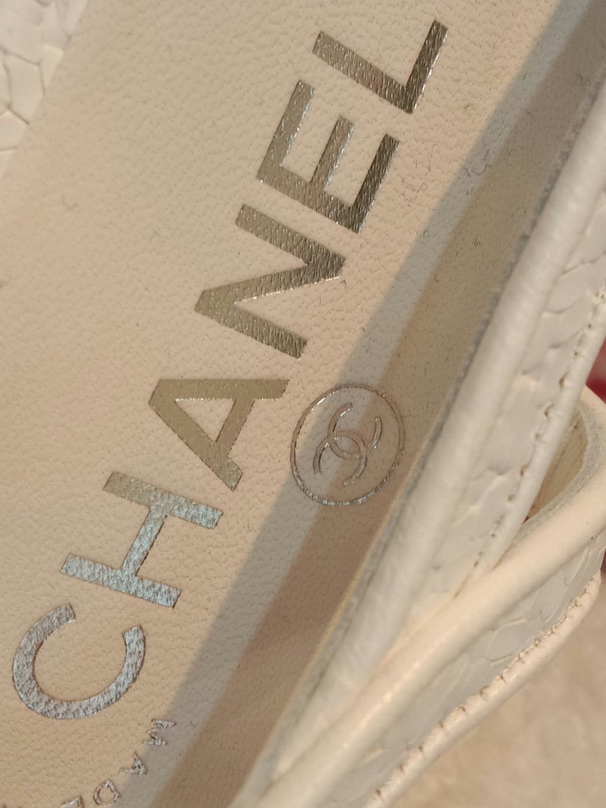 Chanel White and Beige Slingback Flat Shoes Size 36.5