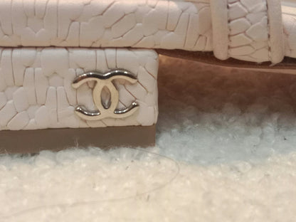 Chanel Cream Slingback Pumps size 36.5