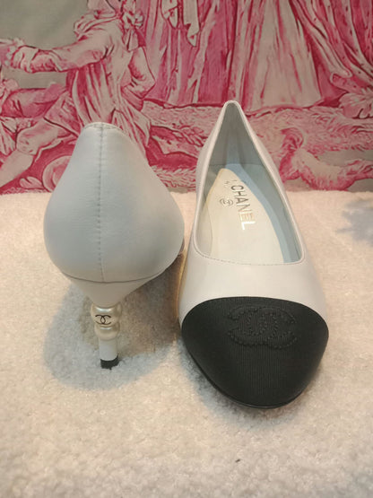 Chanel White and Black Cap-Toe Pumps Light Blue Size 36.5