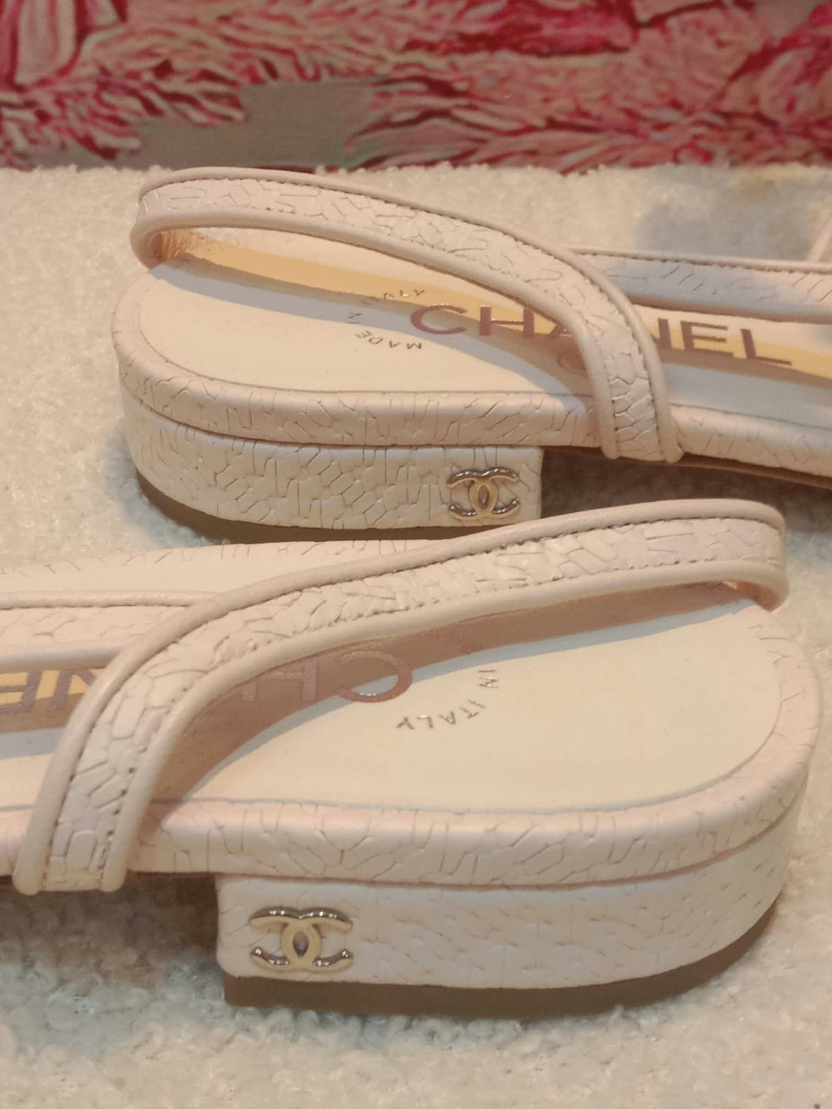 Chanel Cream Slingback Pumps size 36.5
