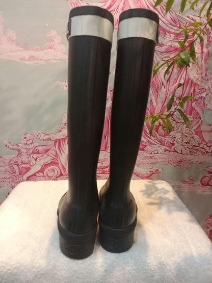 Chanel Black and White Rubber Rain Boots Size 38