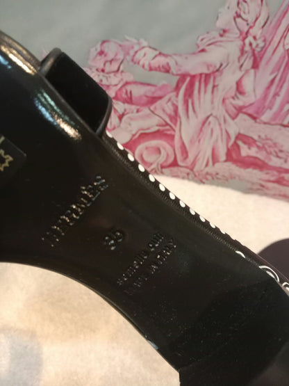 Hermes Oasis Slide Sandals Black Velvet Size 35